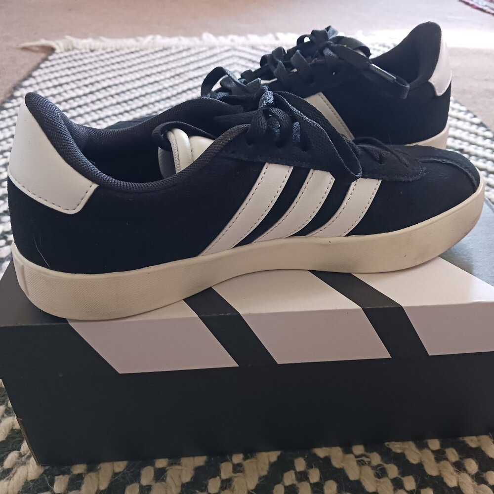ADIDAS VL Court 3.0 Black & White Suede Sneakers Womens Size 8.5 - Picture 2 of 5